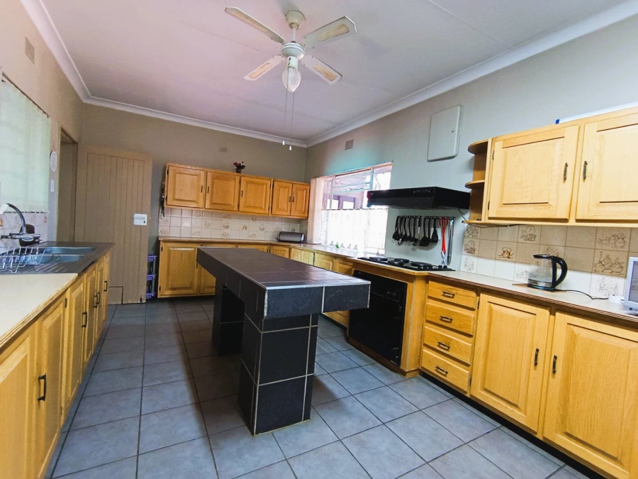 3 Bedroom Property for Sale in Uitsig Free State